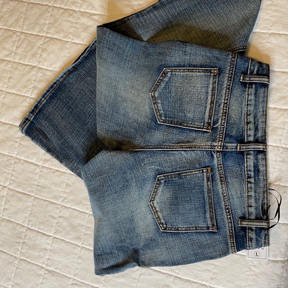 Vintage Denim look,with 14 in flare bottom, mid-rise,32in inseam.60s,70s look - Picture 10 of 10